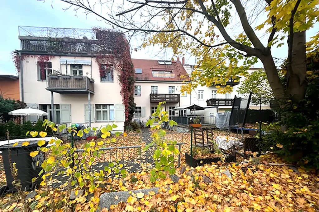 Maklerbüro Jürgen Sommer - Der Makler an Ihrer Seite für Immobilien im Großraum Potsdam. Unsere Referenzen · Erfolgreich verkauft und vermittelt. - 2-Zimmer-Eigentumswohnung - lnteressante Kapitalanlage im Herzen von Babelsberg. 14482 Potsdam-Babelsberg