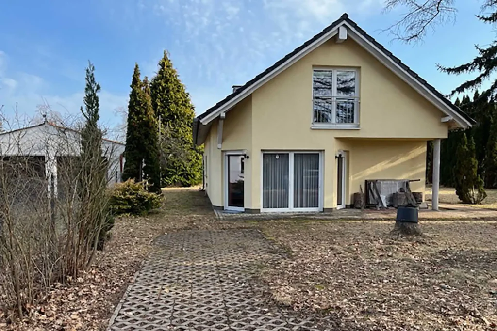 Maklerbüro Jürgen Sommer - Der Makler an Ihrer Seite für Immobilien im Großraum Potsdam. Unsere Referenzen · Erfolgreich verkauft und vermittelt. - Einfamilienhaus Wohnen im gefragten Michendorf - ein Ort mit perfekter lnfrastruktur. 14552 Michendorf
